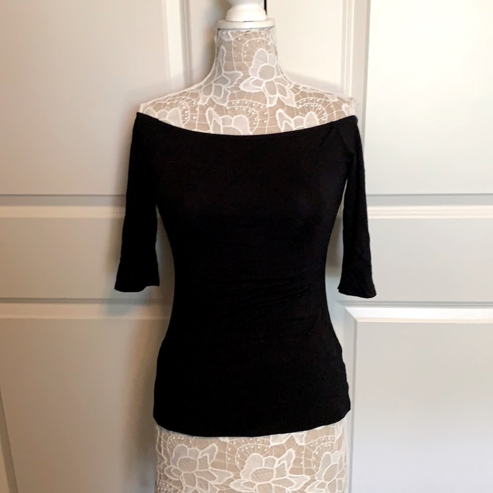 Black scooped shirt